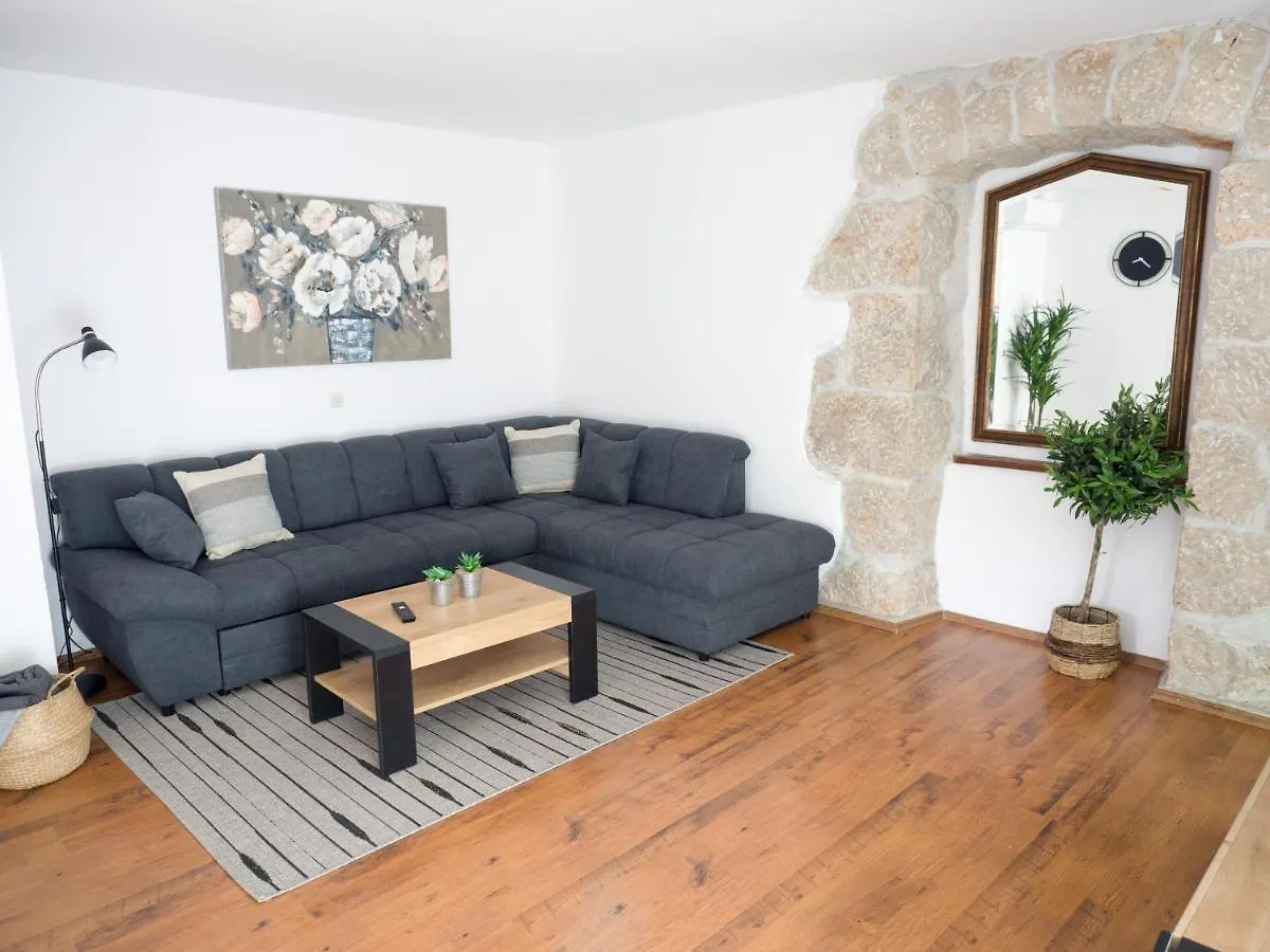Holiday Home Vera Malinska 0*,